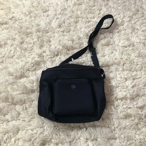 lululemon navy blue mini purse